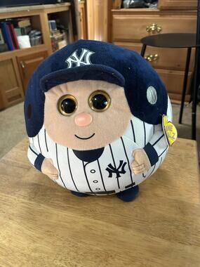 Ty Beanie Ballz Large Plush Ball 12” New York Yankees Player Stuffed Toy 2013